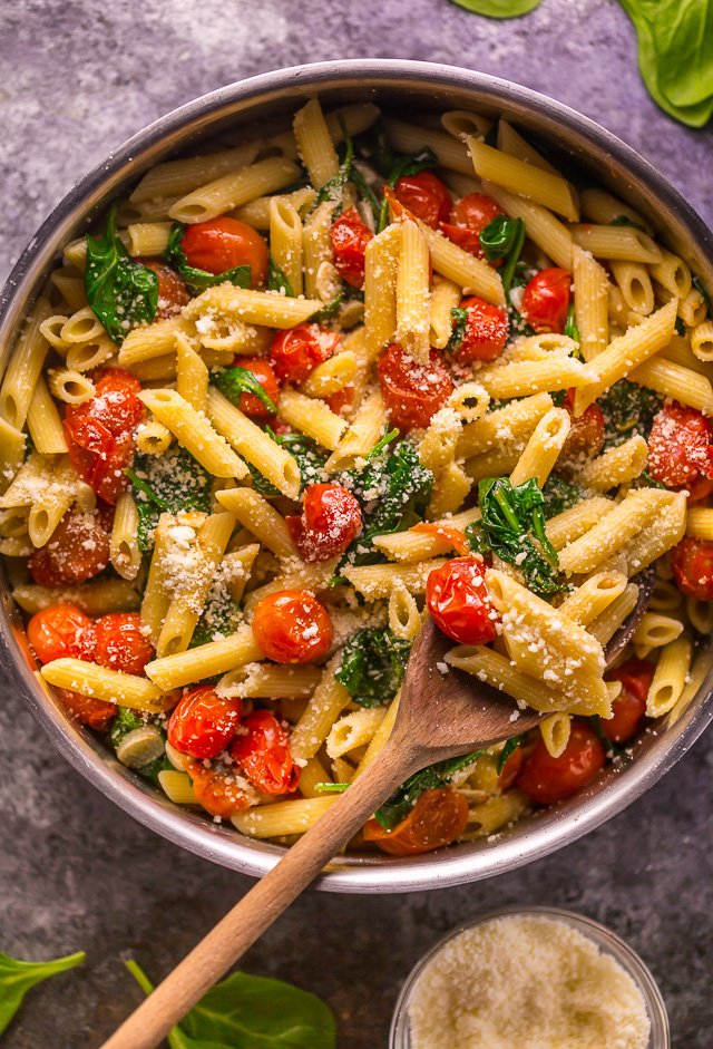 Pasta Spinach And Tomatoes